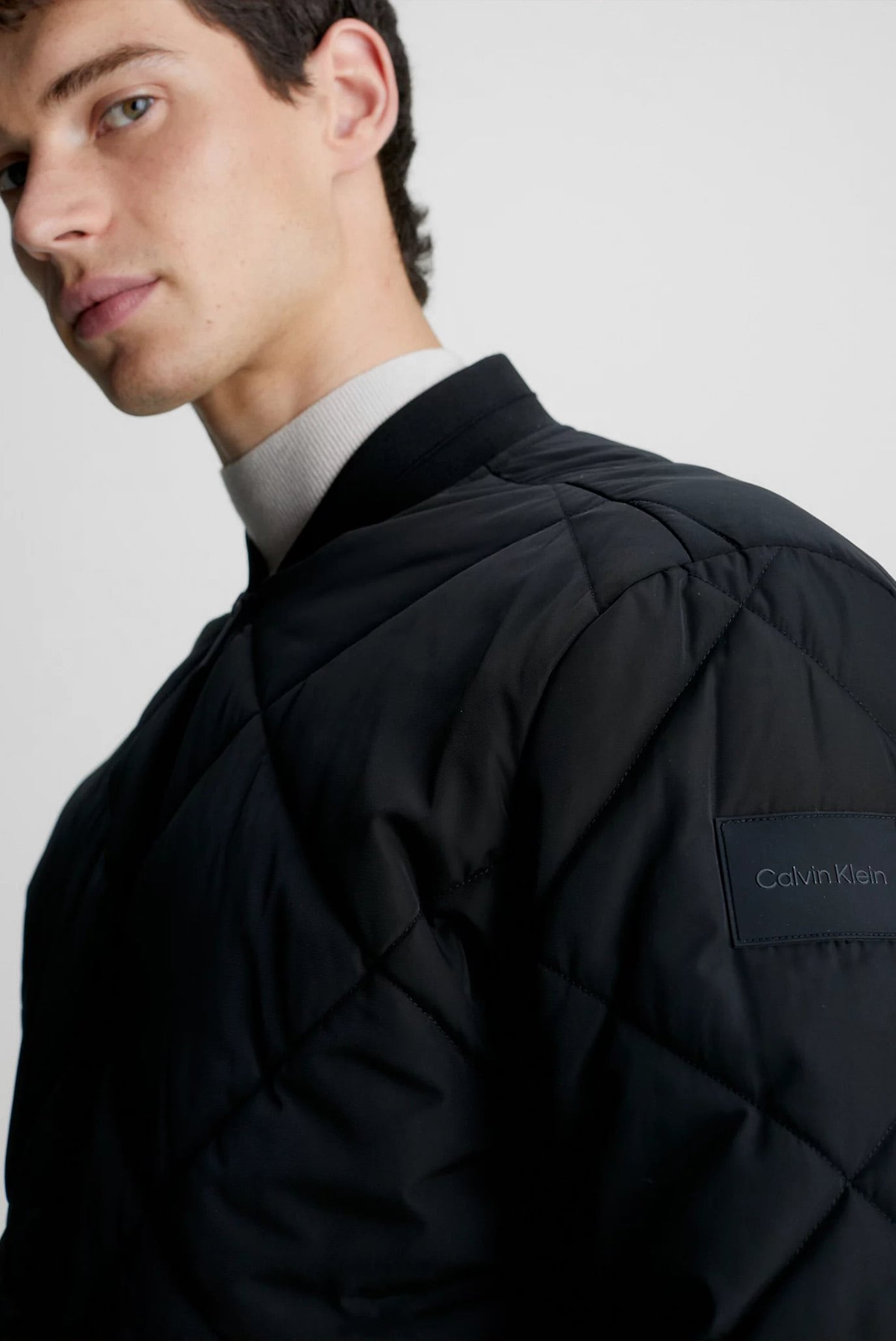 Мужской черный бомбер SIGNATURE QUILT 4