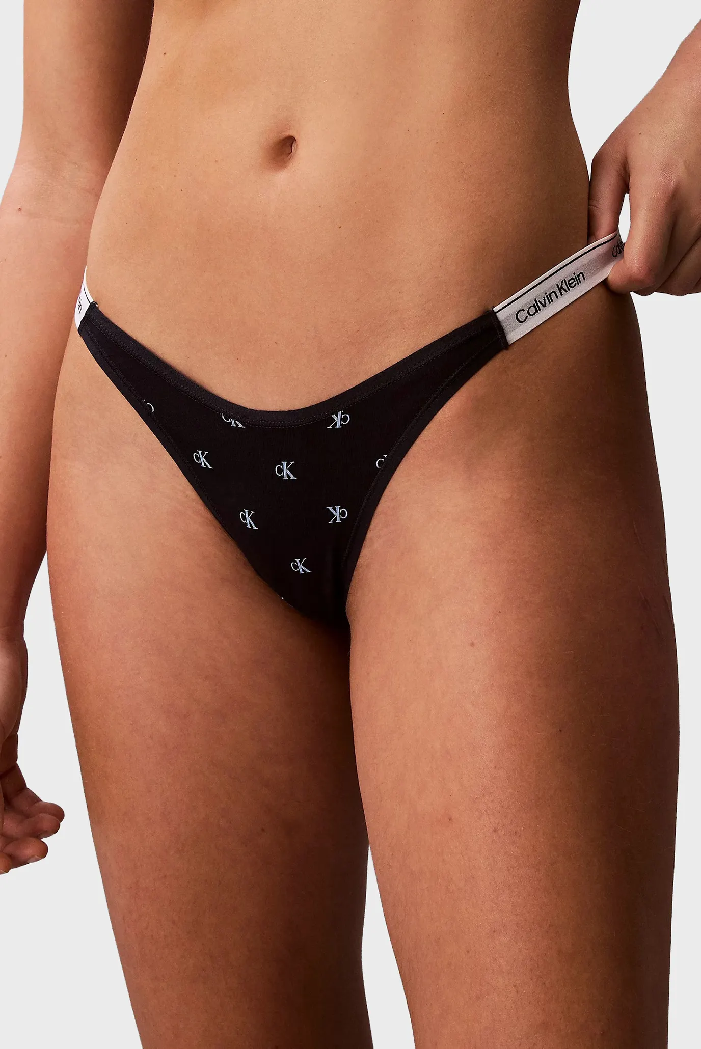 Трусы DIPPED STRING THONG 2