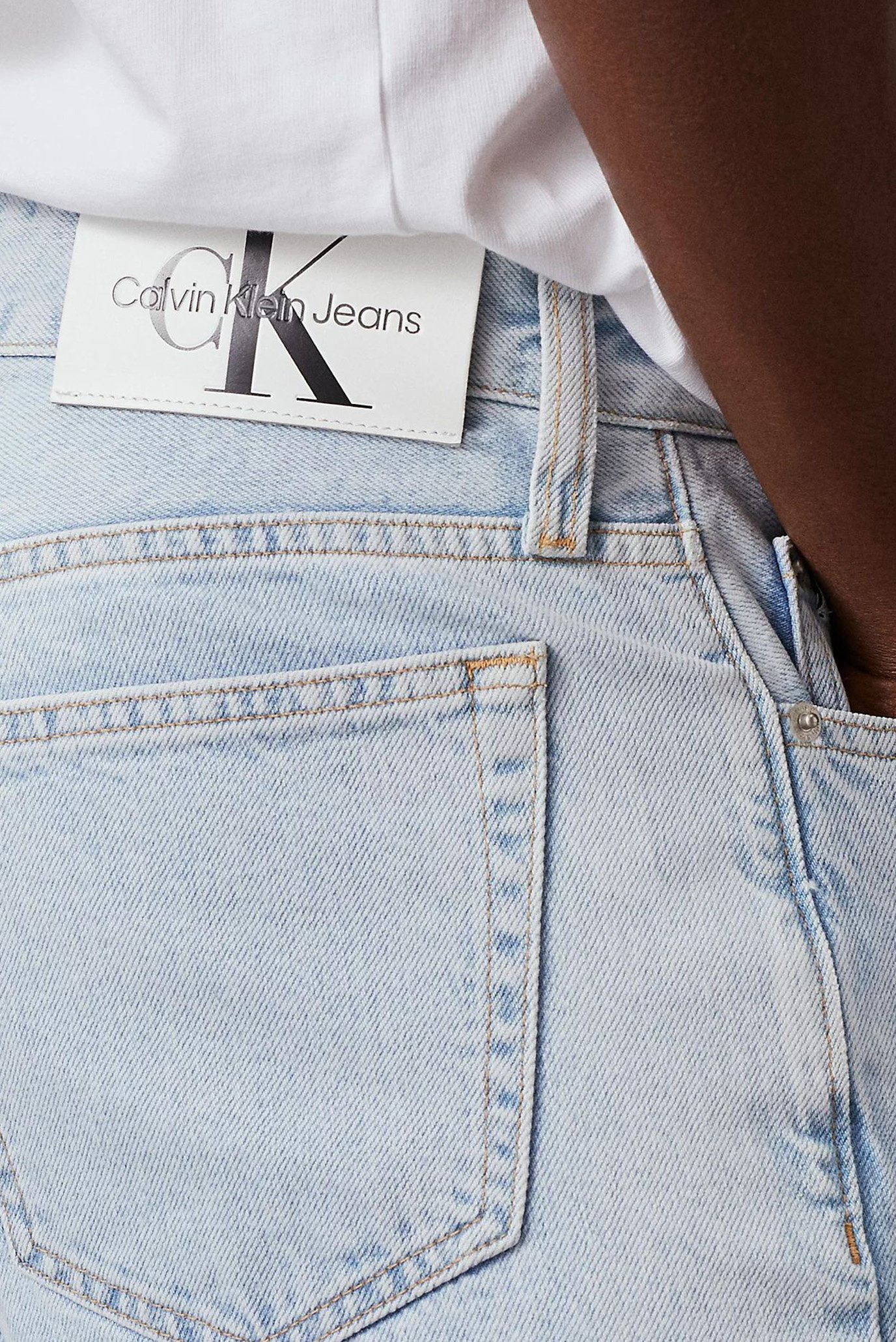 Мужские голубые джинсы 4