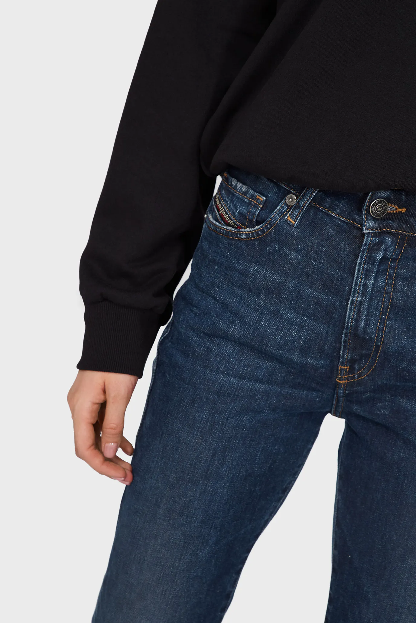 Женские темно-синие джинсы D-JOY 5