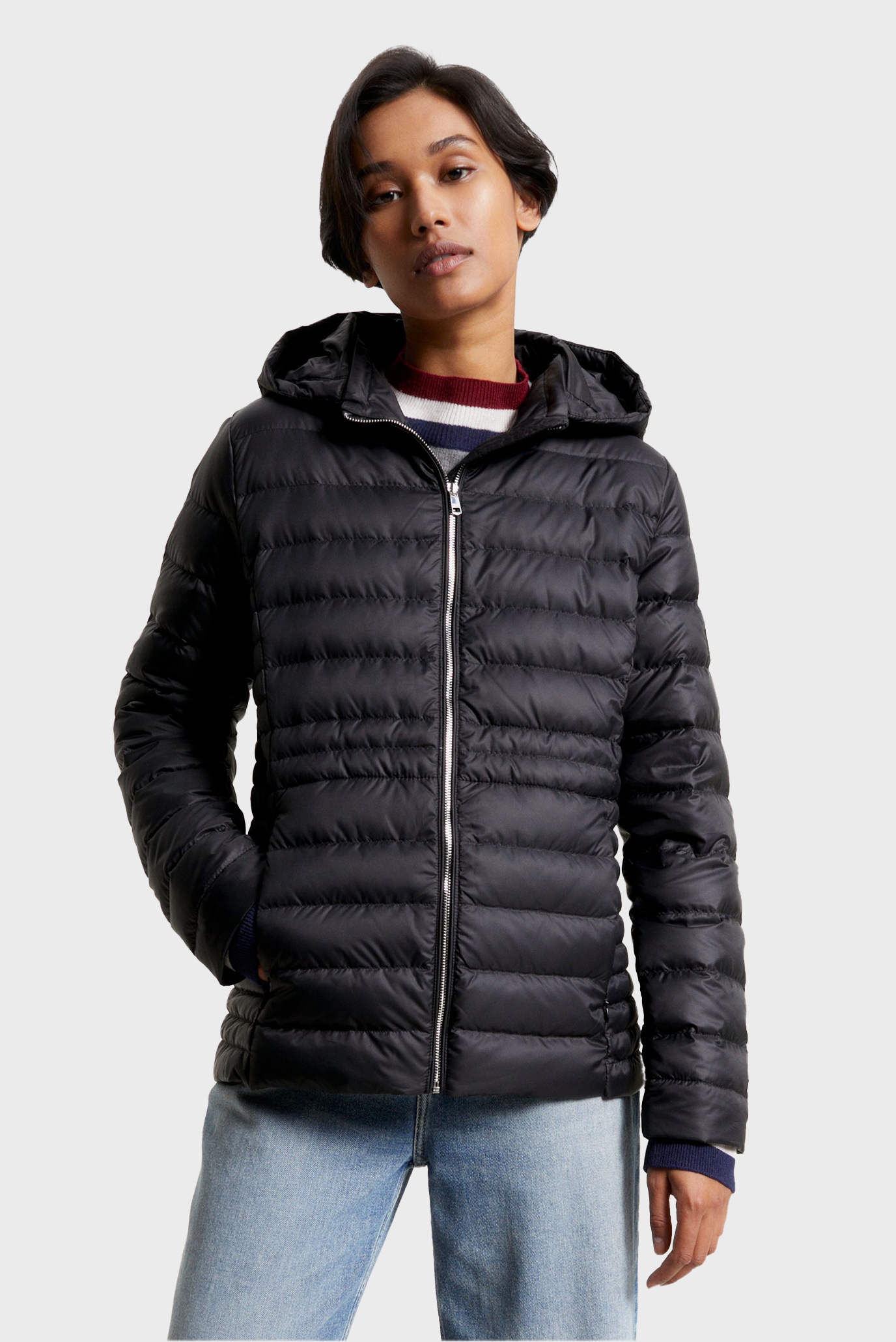 Женский черный пуховик FEMININE LW DOWN 7