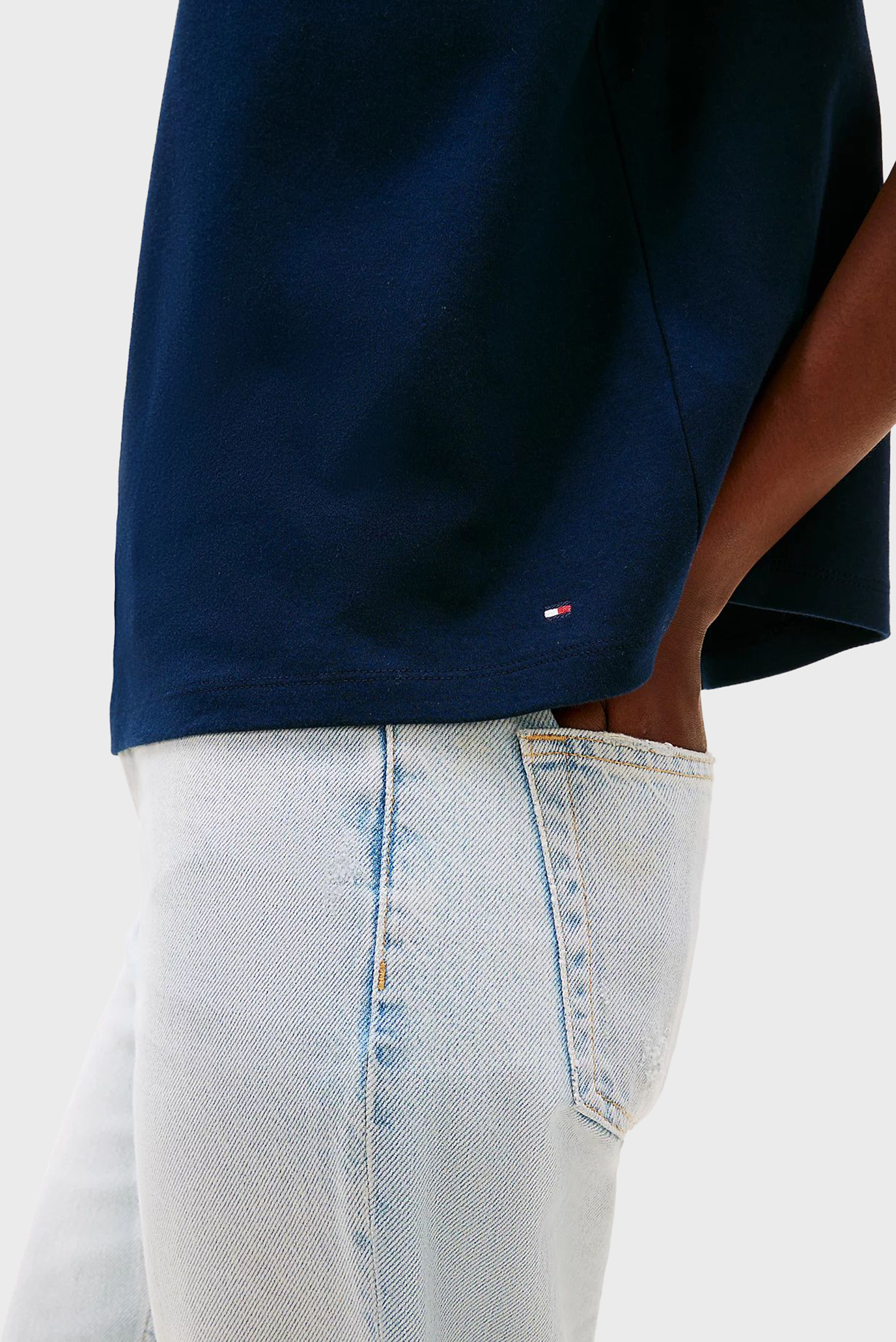 Женская темно-синяя футболка MDRN CAP 4