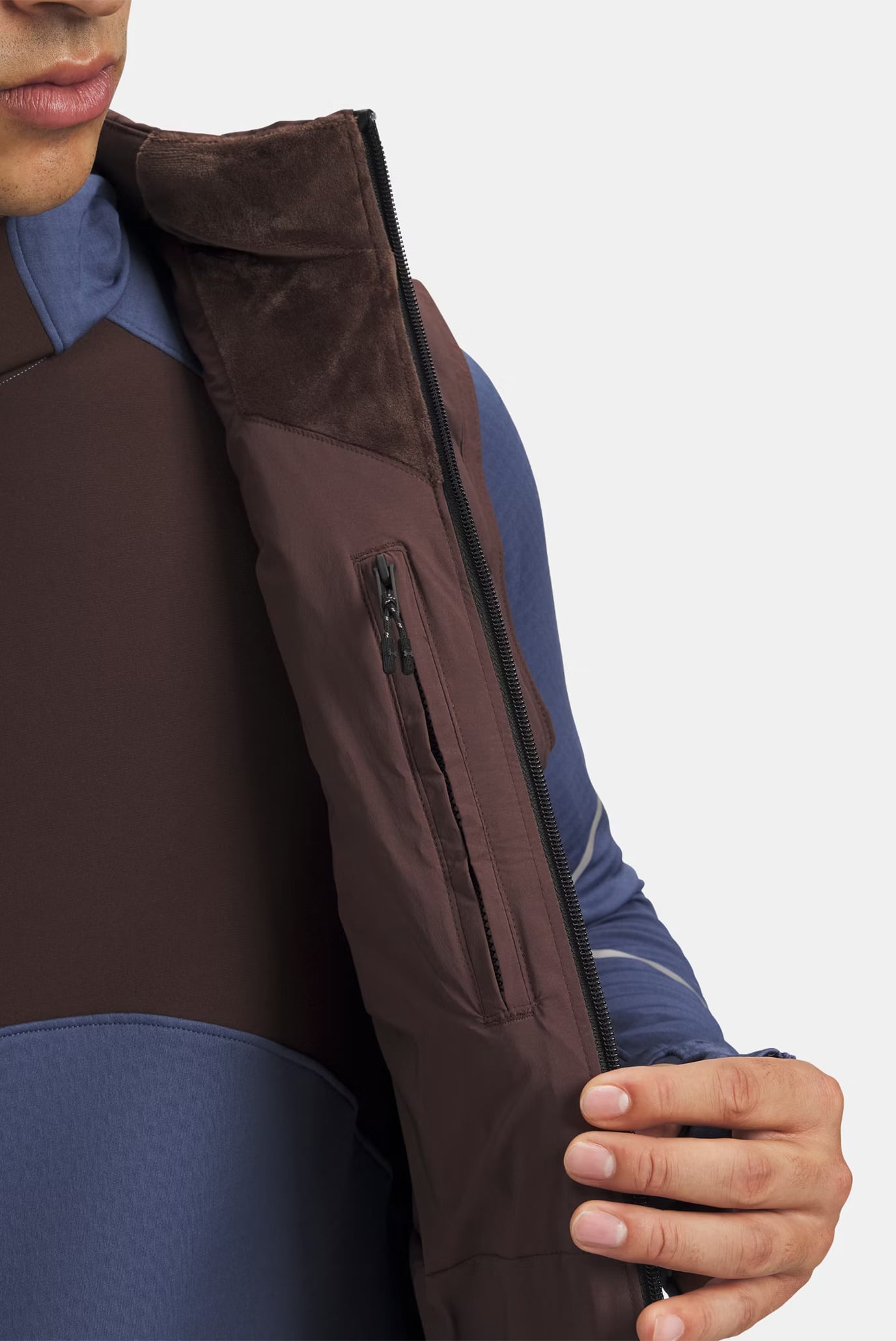 Лонгслив UA Halo Vest 4