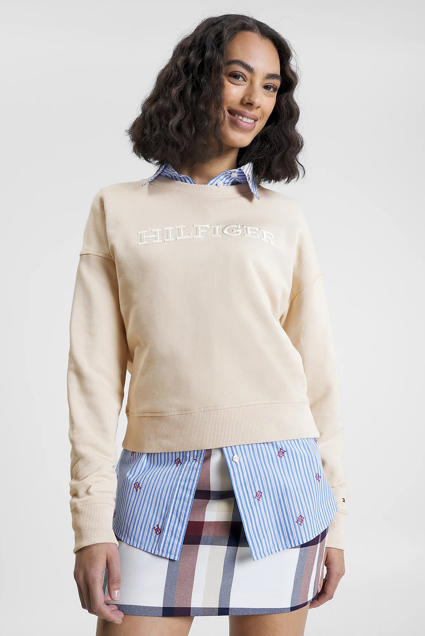 Свитшот REG MONOTYPE EMB SWEATSHIRT 6