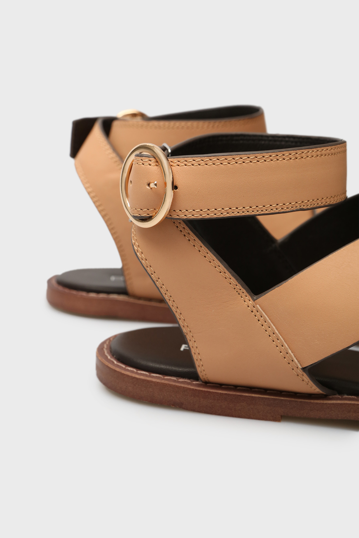 Бежевые сандалии 5