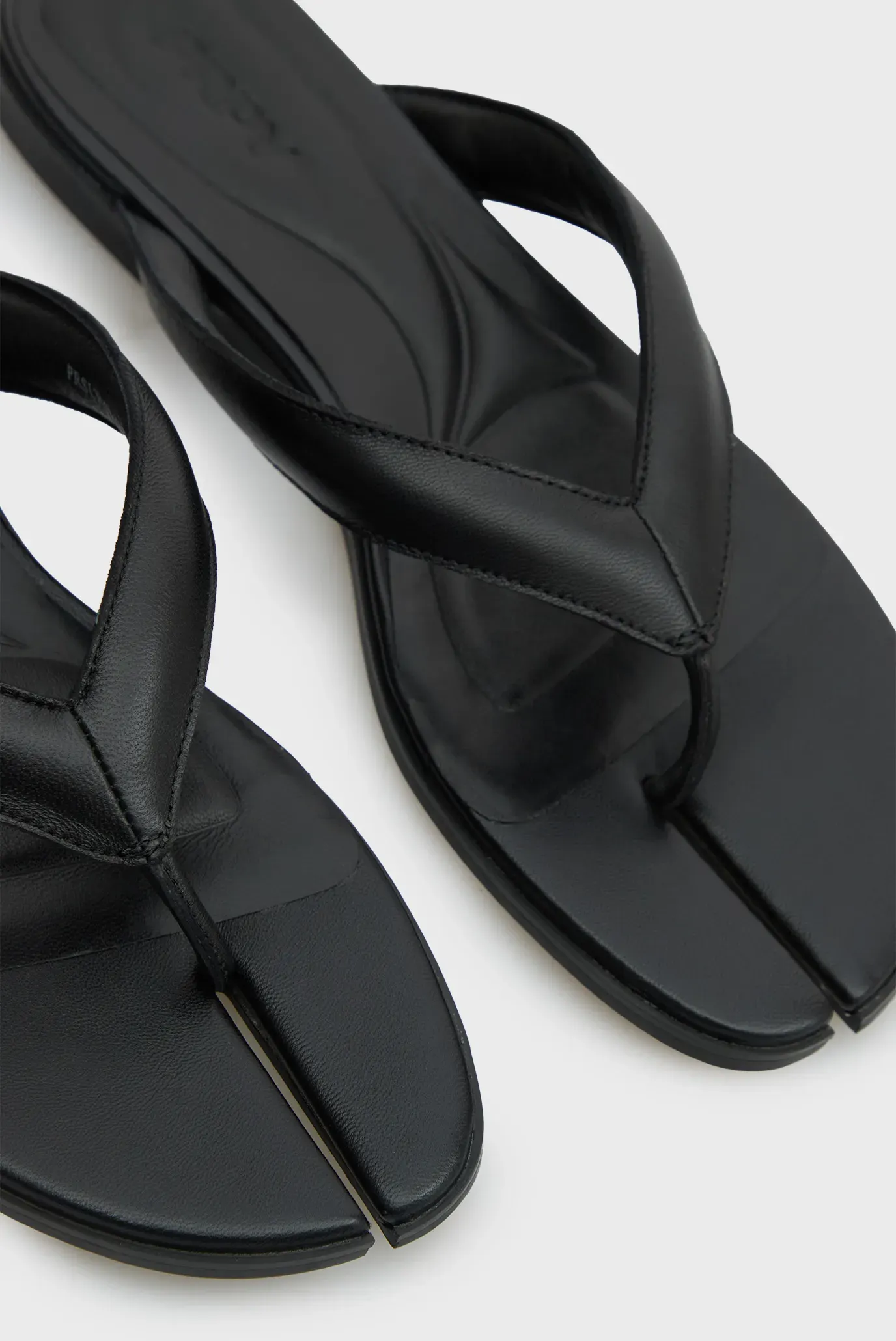 Вьетнамки Leira 2