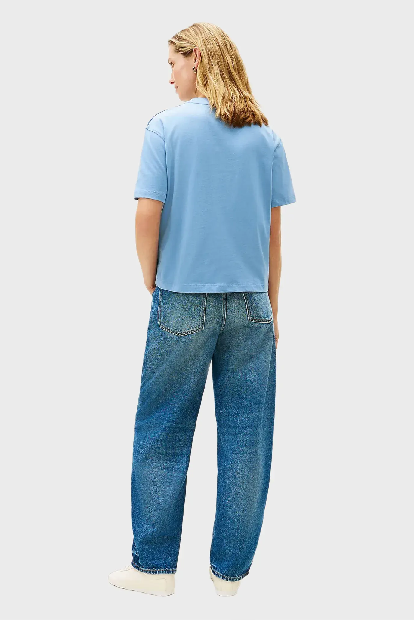 Футболка GOLD BTN SCRIPT MDRN SS TEE 3