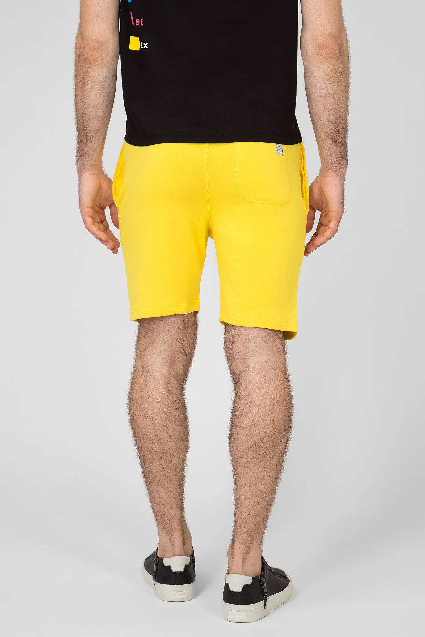 Мужские желтые шорты UMLB-PAN 8