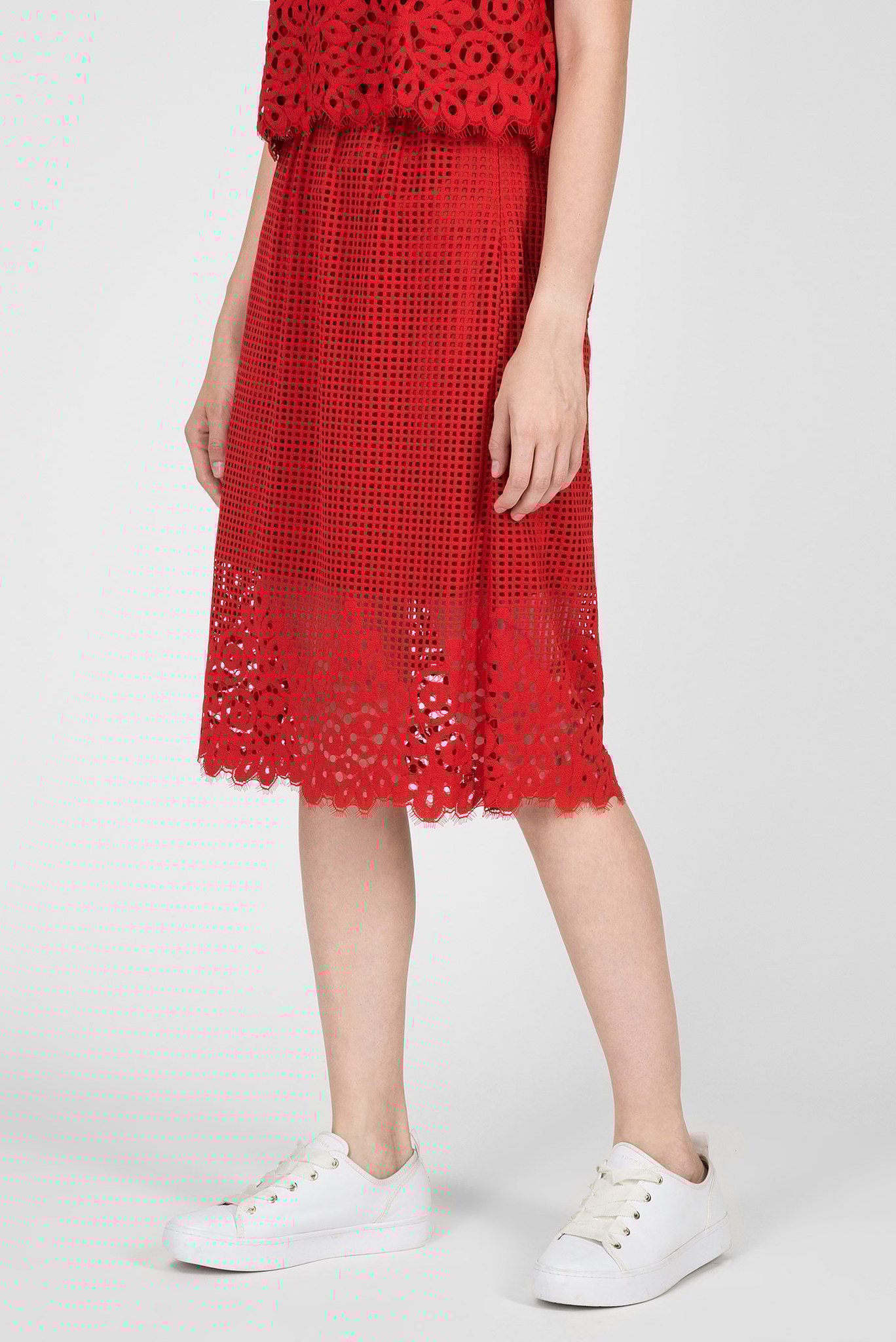 Женская красная юбка 2