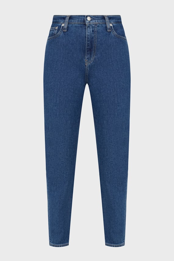 Mening yangi etuk porno Turmushga chiqqan ayol ozining sevimli odami bilan jinsiy aloqa qilishni orzu qiladi