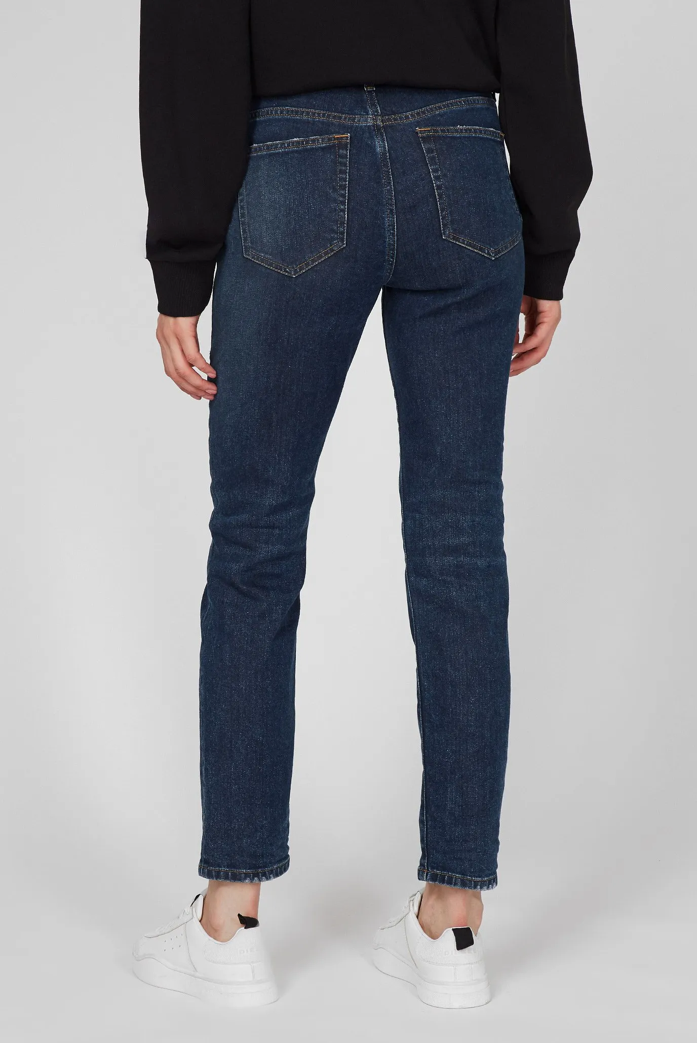 Женские темно-синие джинсы D-JOY 4