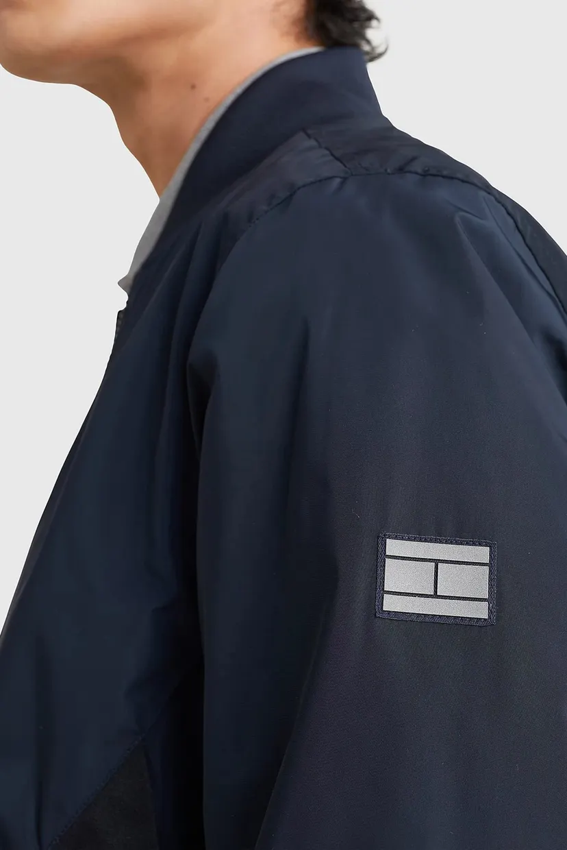 Куртка демисезонная TECH ESSENTIALS BOMBER 4