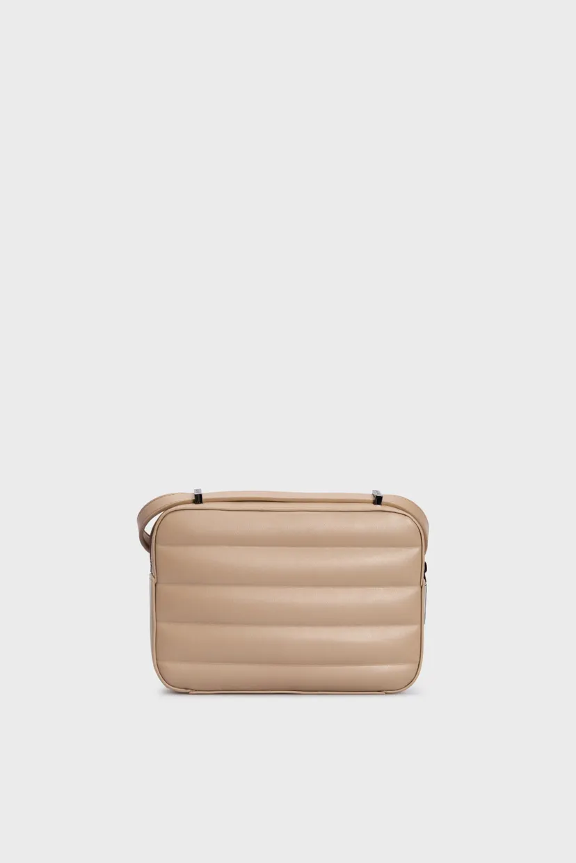 Женская бежевая сумка LINE QUILT CAMERA BAG 4