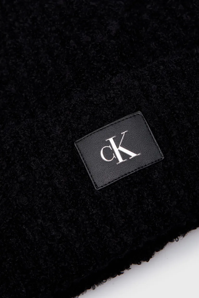 Женская черная шапка HARDWARE BEANIE 3