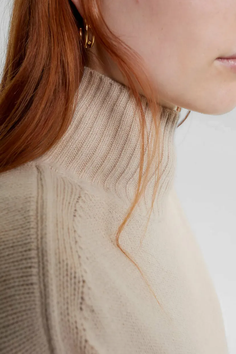Женский бежевый свитер WOOL BLEND MOCK-NK 7