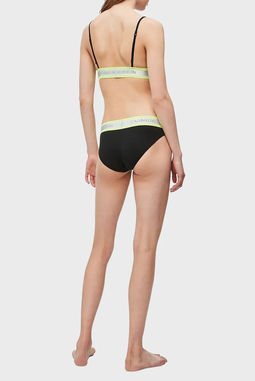 Топ/UNLINED TRIANGLE 3