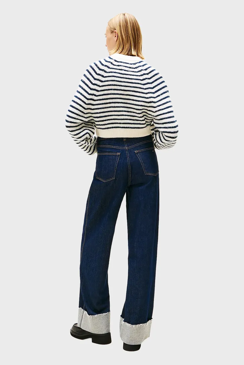 Свитер TJW CROP BADGE SWEATER 3