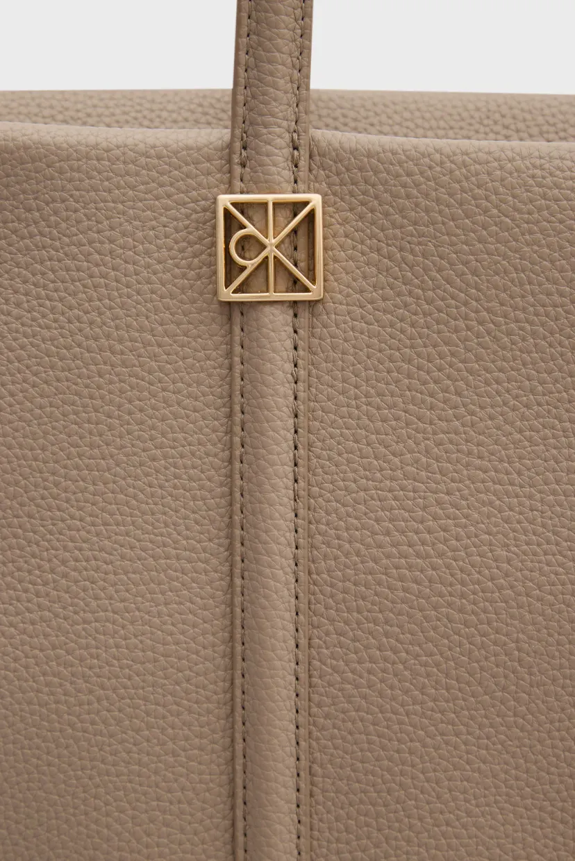 Сумка EMBLEM HW PEBBLE TOTE 5