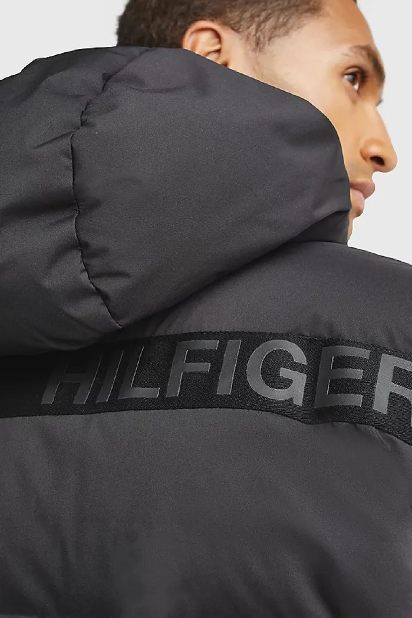 Куртка зимняя TECH ESSENTIALS PUFFER 5