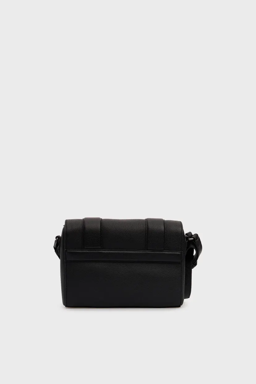 Сумка LEATHER SMALL FLAP MESSENGER 4