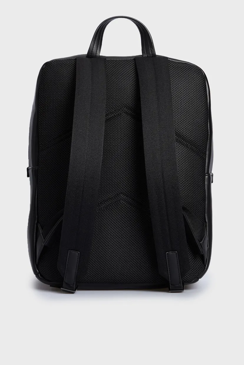 Мужской черный рюкзак CLEAN ESSENTIAL 3