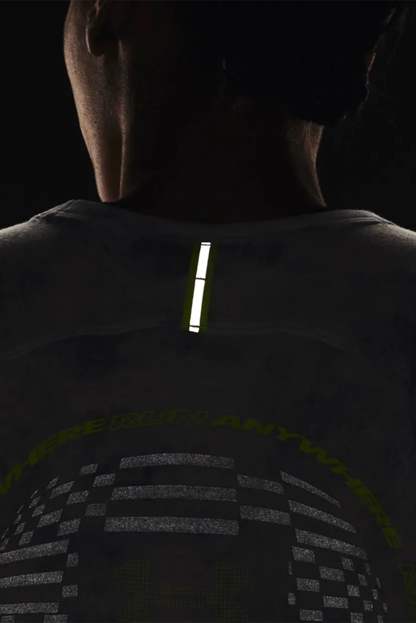 Футболка UA Run Anywhere Graphic SS 11