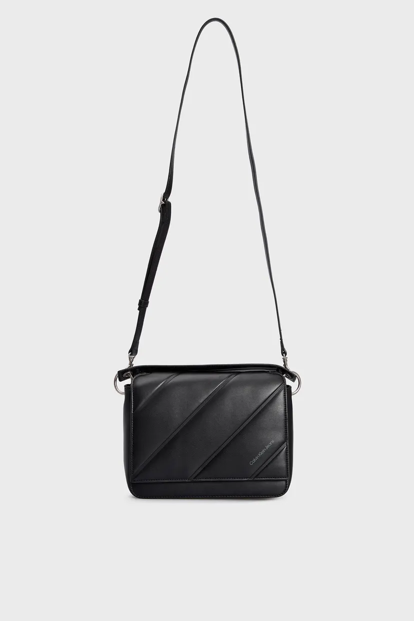 Женская черная сумка QUILTED BOXY FLAP CROSSBODY24 8