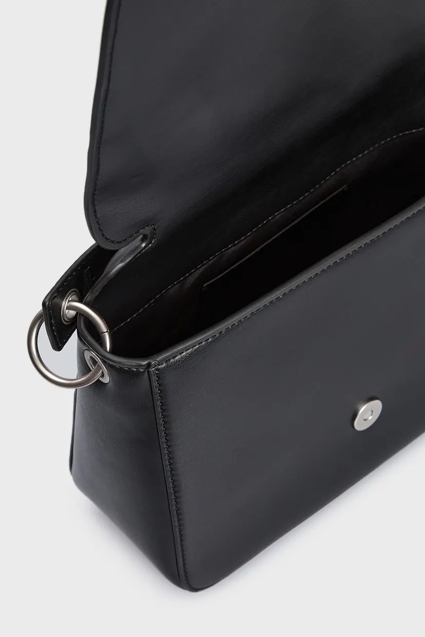 Женская черная сумка QUILTED BOXY FLAP CROSSBODY24 5