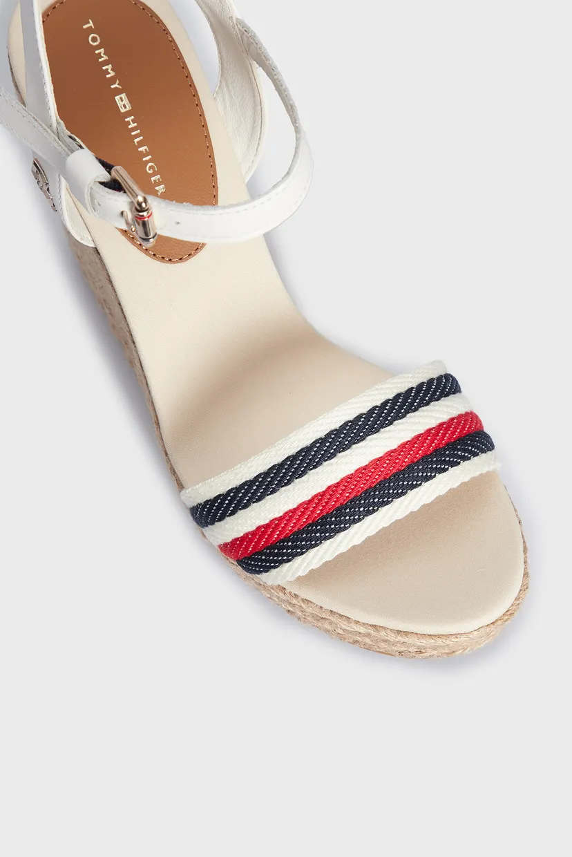 Женские белые босоножки CORPORATE WEDGE 9