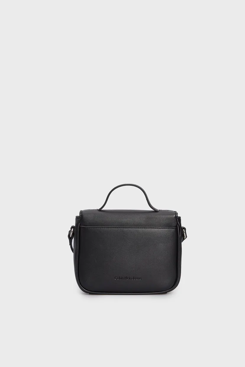 Сумка SCULPTED BOXY FLAP CB20 MONO 4
