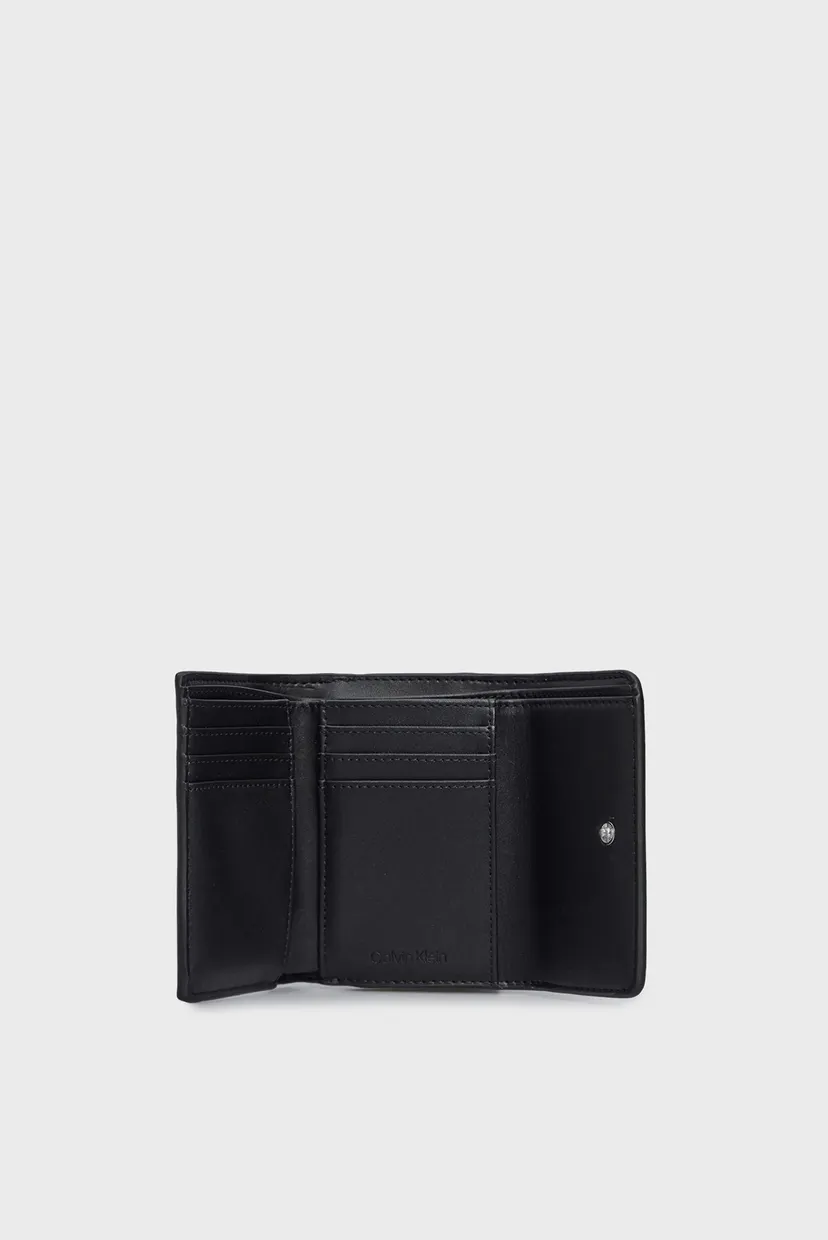 Кошелек CK MUST TRIFOLD SM MONO 4