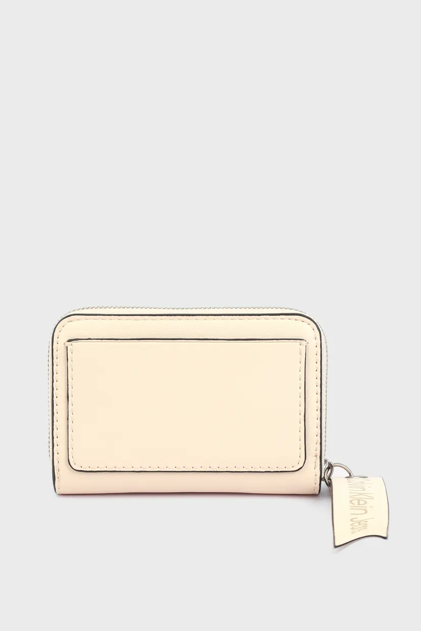 Кошелек SCULPTED MED ZIP AROUND TAG 4