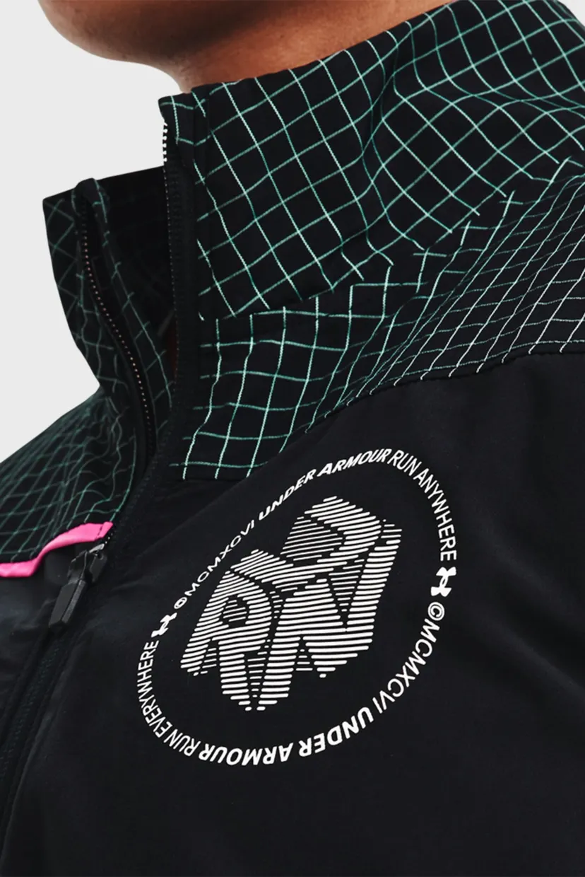 Женская черная ветровка UA Run Anywhere STORM Jacket 4