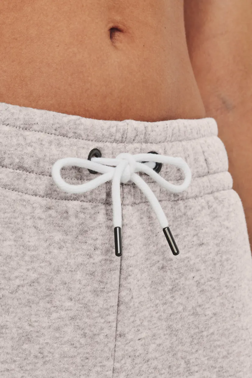 Женские бежевые спортивные брюки Essential Fleece 10