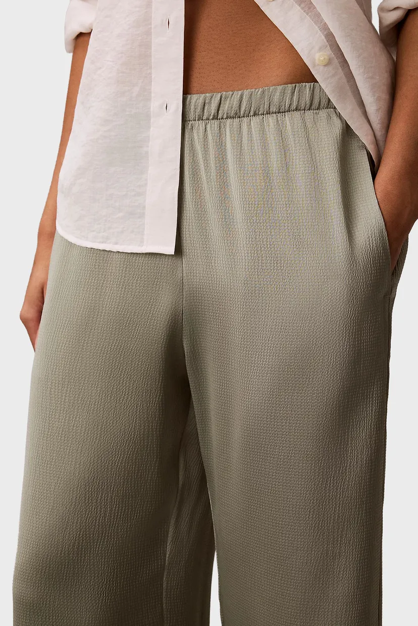 Штаны HAMMERED SATIN PULL ON PANT 5