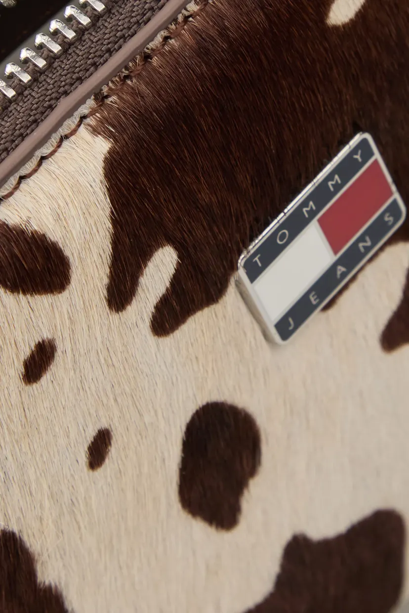 Сумка TJW MUST COW SHOULDER BAG 6