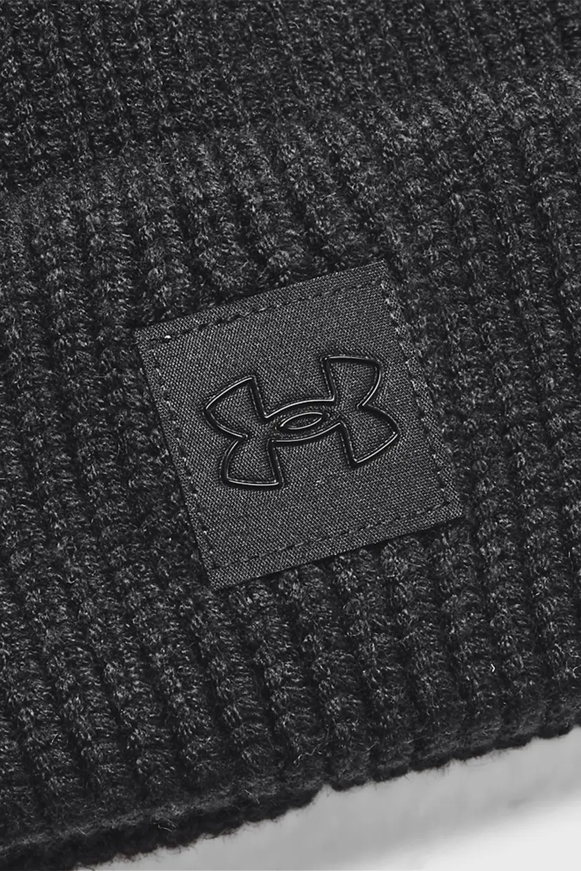 Женская черная шапка UA Halftime Ribbed Pom-BLK 6