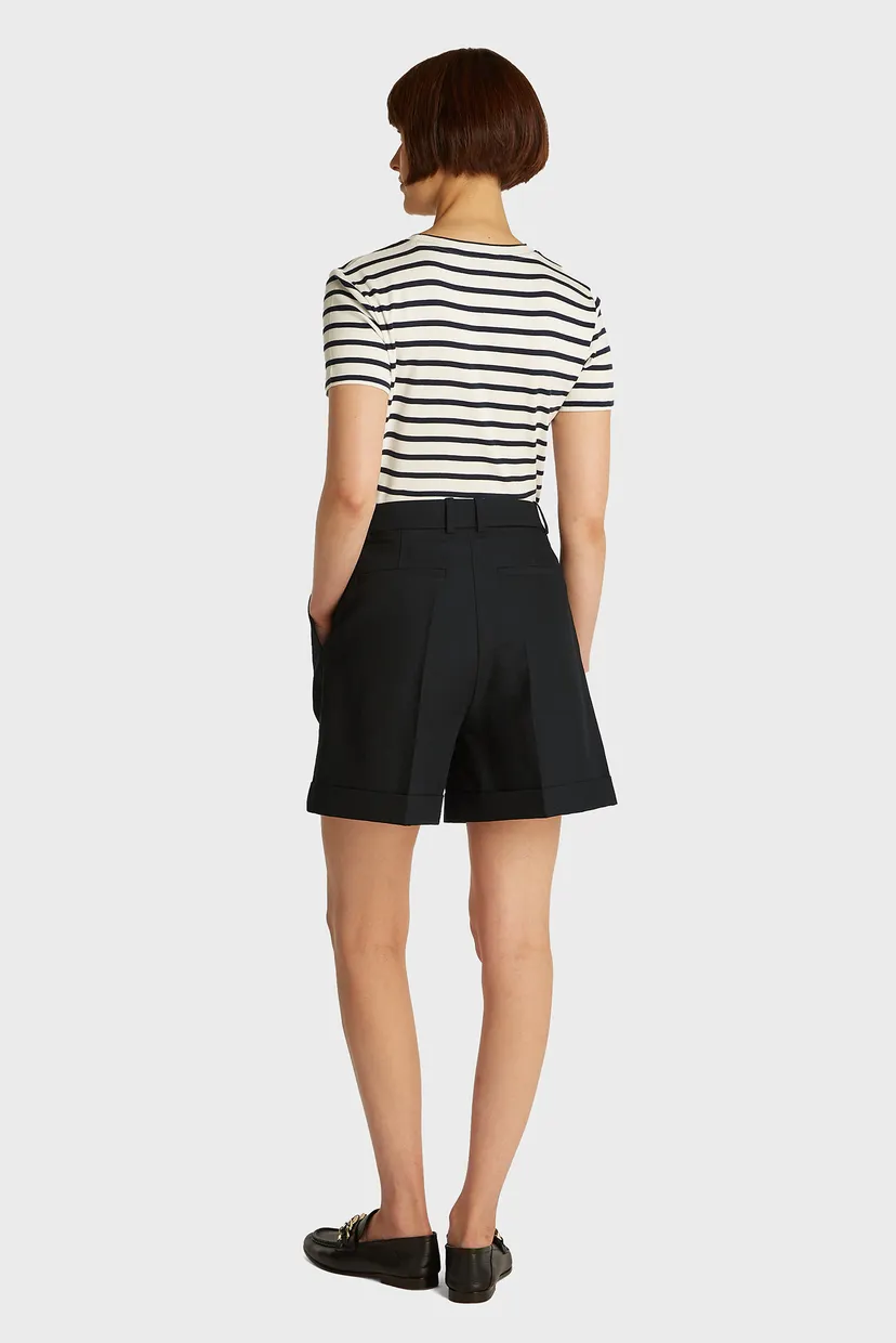 Женские черные шорты PLEATED 3